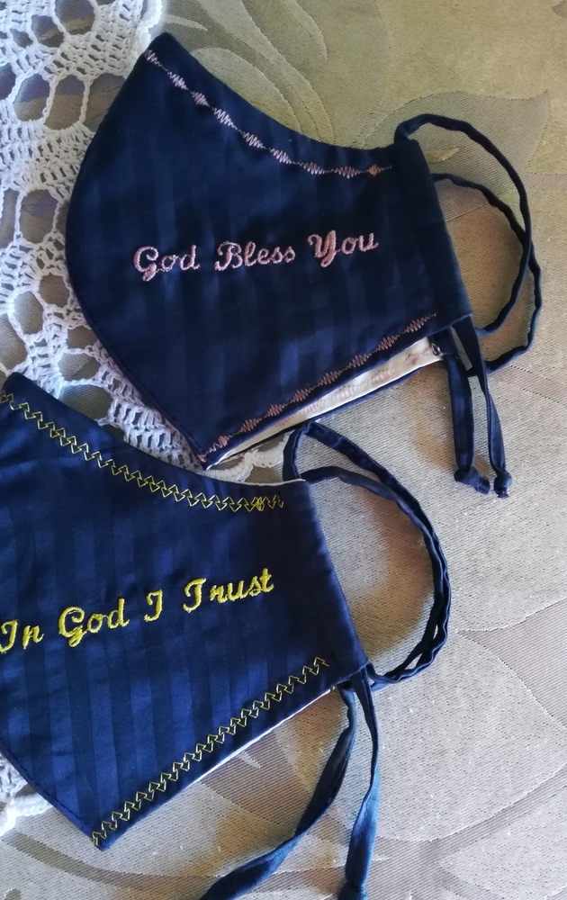 Face cover - Picture 5 of 6